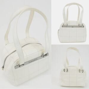 💎✨Authentic✨💎CHANEL Chocolate Bar CaviarSkin Mini Boston Hand Bag White